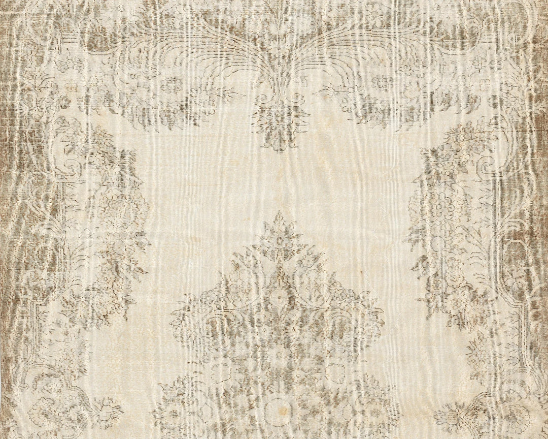 Beige Oushak Rug 6' 10" x 10' 8" | No. VR60053