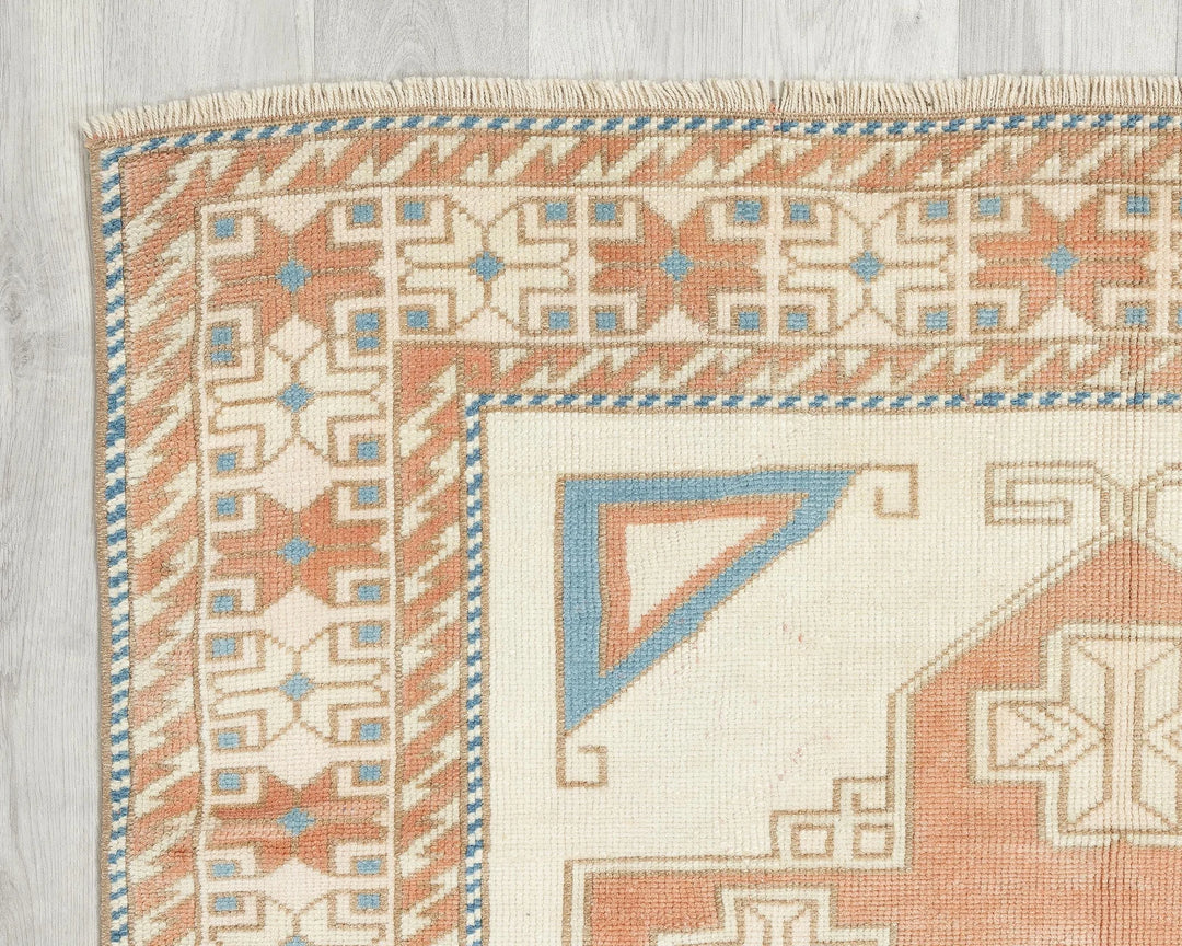 Oushak Rug 3' 11" x 6' 9" | No. VR60216