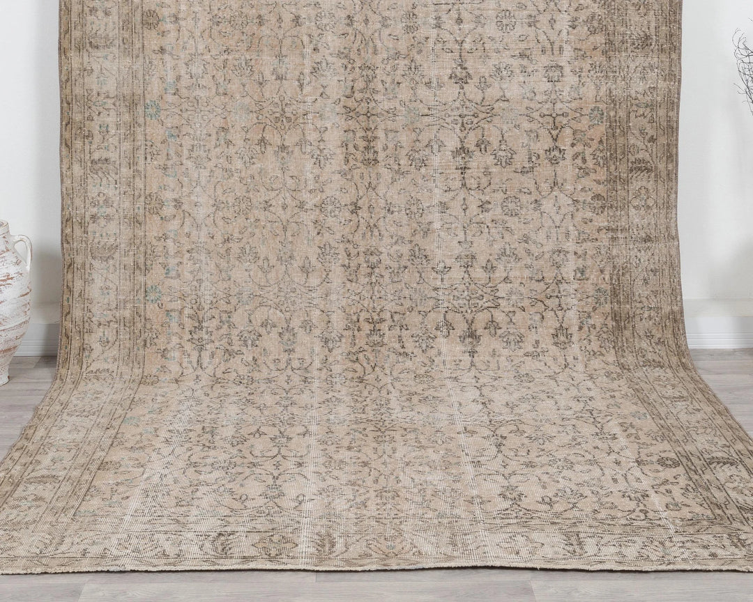 Beige Turkish Oushak Rug 7'1" x 10'9" Hand-Knotted | No. VR60312