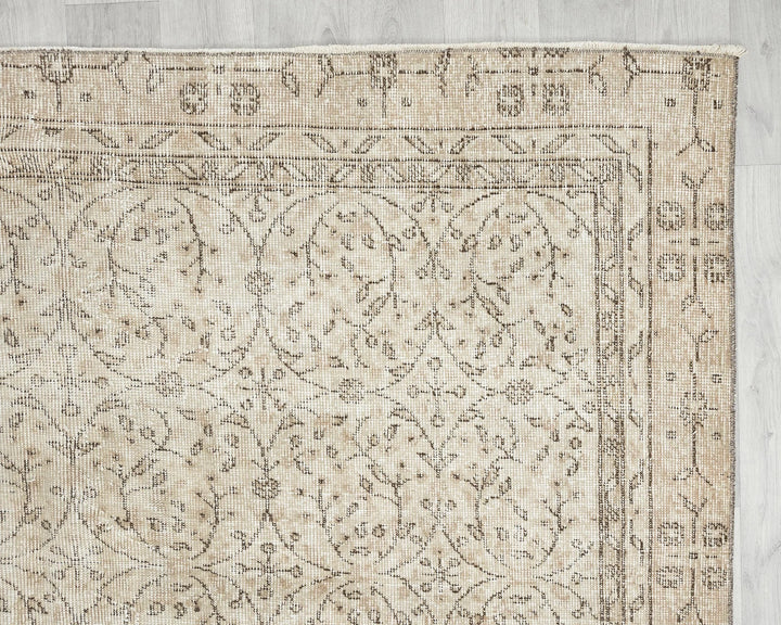 Beige Turkish Oushak Rug 6' x 9' 4" Hand-Knotted | No. VR60672
