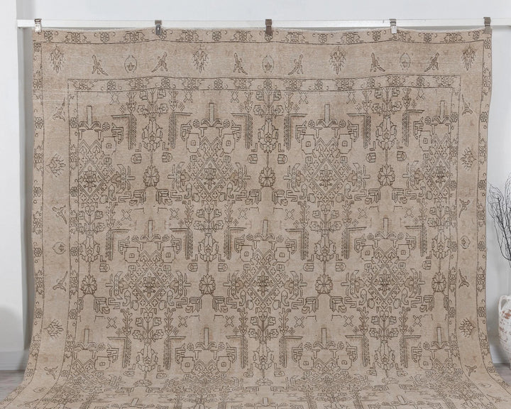 Beige Turkish Oushak Rug 9'3" x 12'6" Hand-Knotted | No. VR61018