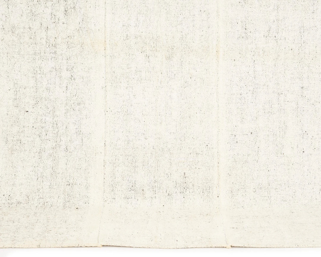 White Turkish Kilim Rug 5'7" x 8'2" Flat-Weave | No. VR61228