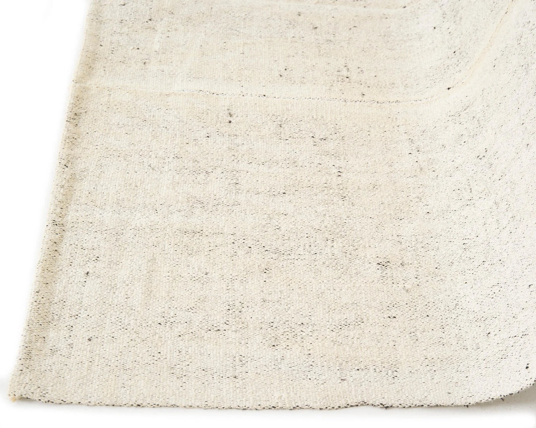 White Turkish Kilim Rug 5'7" x 8'2" Flat-Weave | No. VR61228