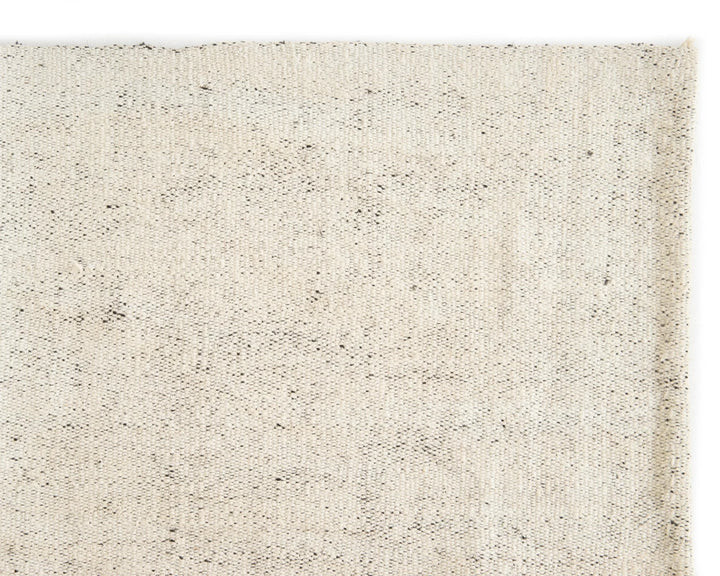 White Turkish Kilim Rug 5'7" x 8'2" Flat-Weave | No. VR61228