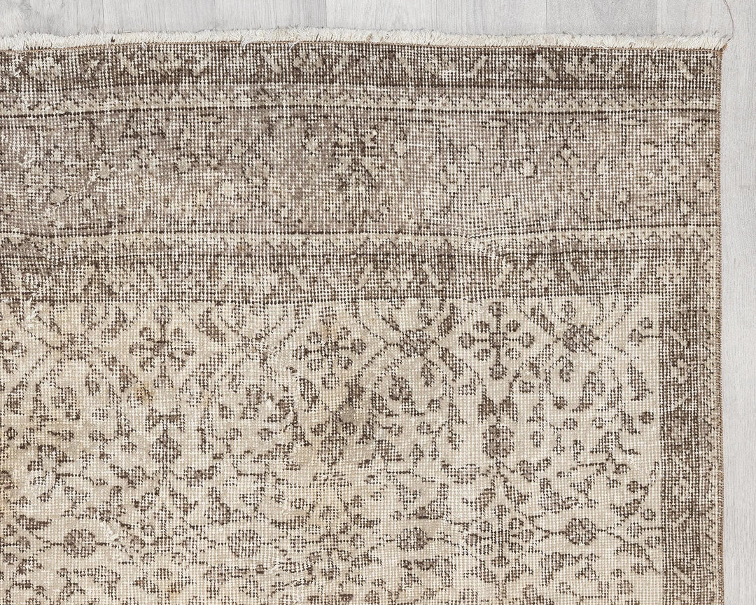 Beige Turkish Oushak Rug 5'7" x 9'10" Hand-Knotted | No. VR61398
