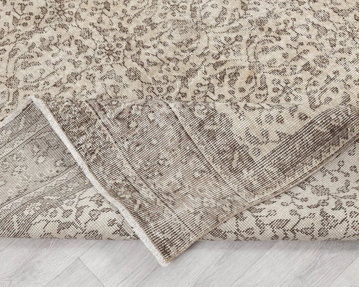 Beige Turkish Oushak Rug 5'7" x 9'10" Hand-Knotted | No. VR61398