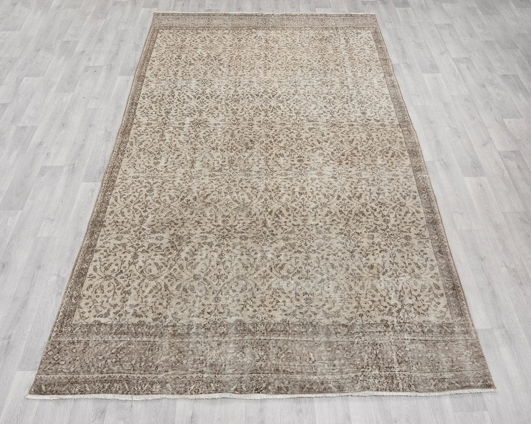 Beige Turkish Oushak Rug 5'7" x 9'10" Hand-Knotted | No. VR61398