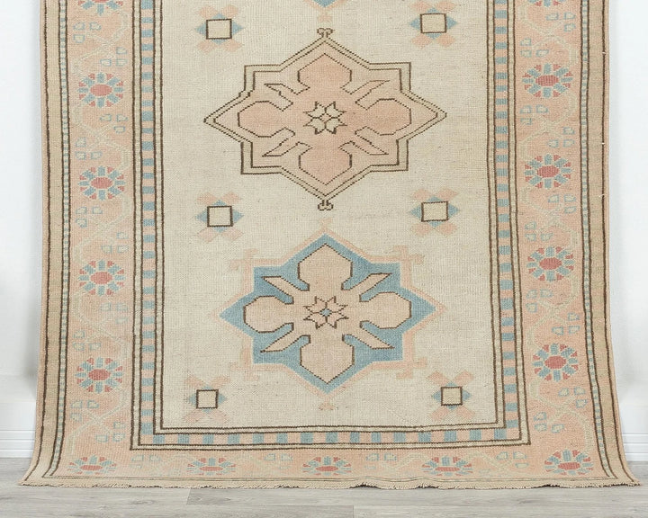 Beige Turkish Oushak Rug 3' 11" x 5' 6" Hand-Knotted | No. VR61558