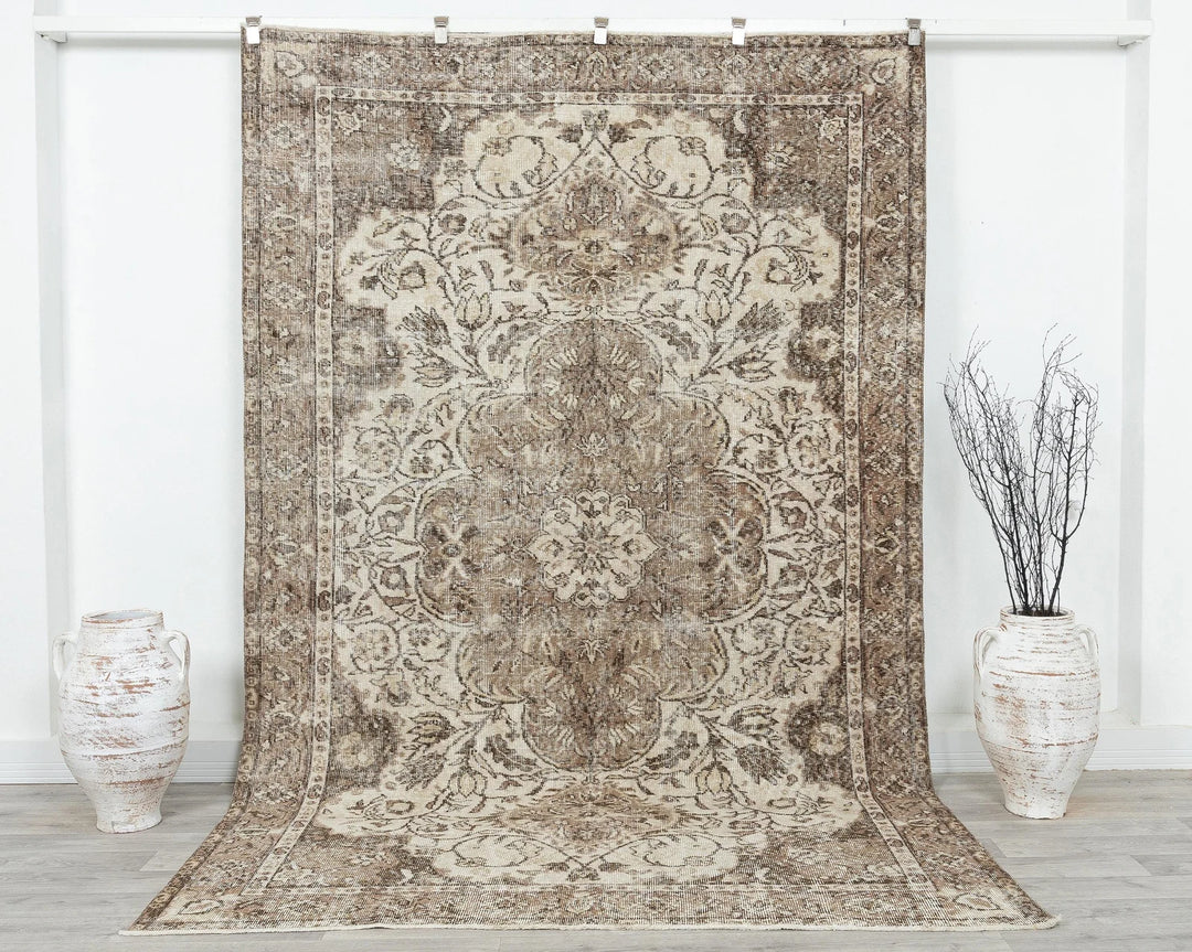 Multicolor Turkish Oushak Rug 9' 6" x 6' 3" Hand-Knotted | No. VR61601