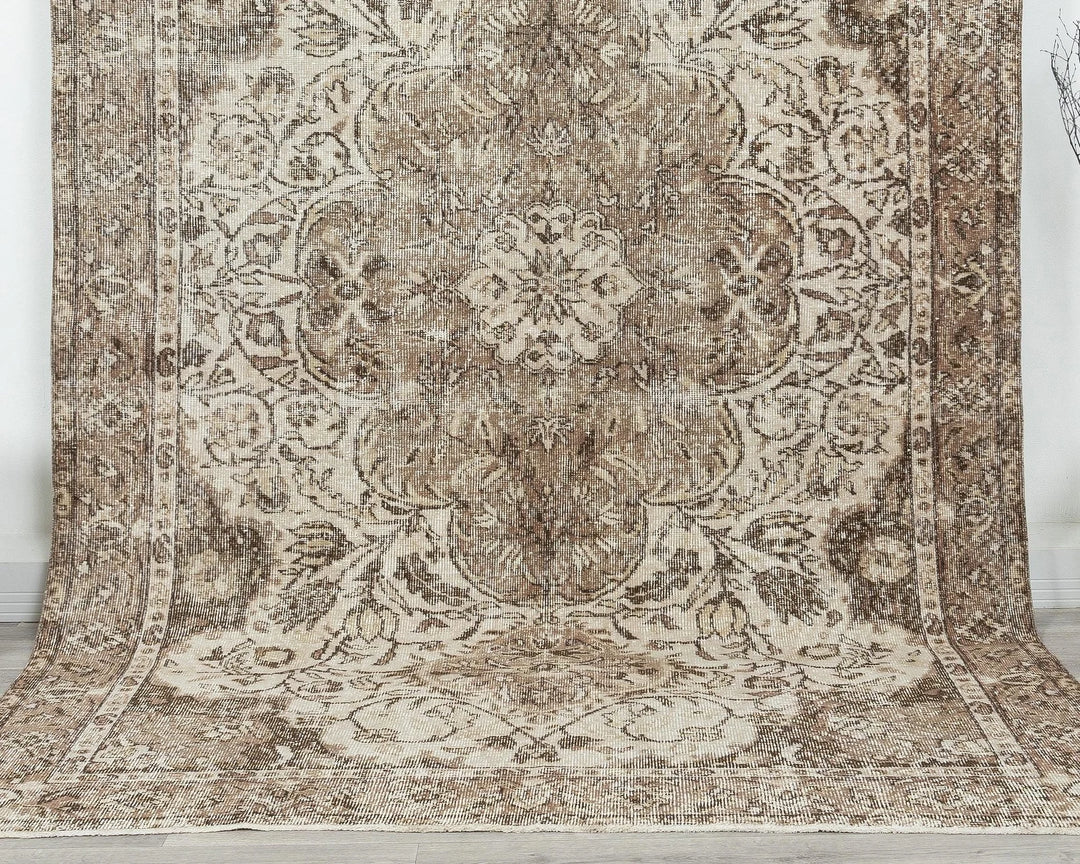 Multicolor Turkish Oushak Rug 9' 6" x 6' 3" Hand-Knotted | No. VR61601