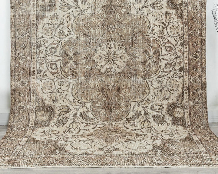 Multicolor Turkish Oushak Rug 9' 6" x 6' 3" Hand-Knotted | No. VR61601