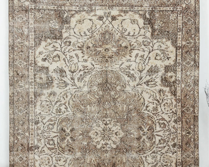 Multicolor Turkish Oushak Rug 9' 6" x 6' 3" Hand-Knotted | No. VR61601