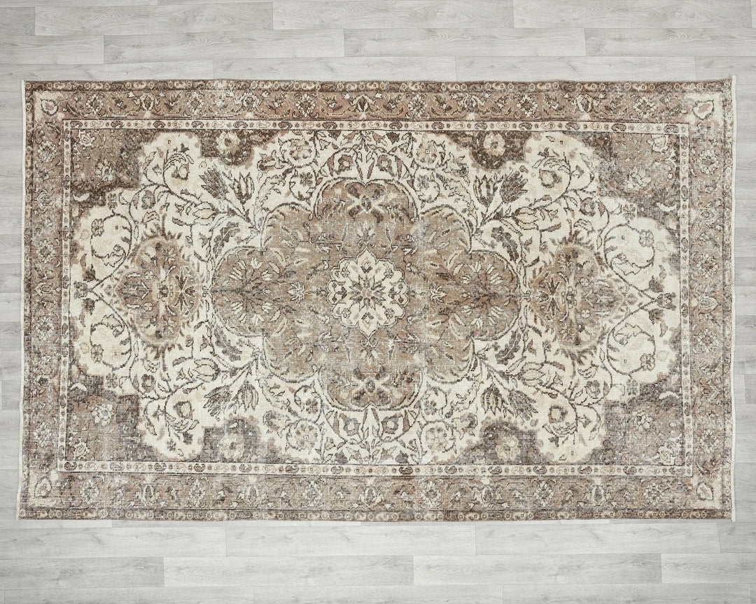 Multicolor Turkish Oushak Rug 9' 6" x 6' 3" Hand-Knotted | No. VR61601