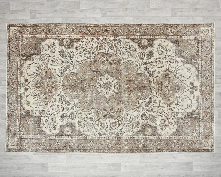 Multicolor Turkish Oushak Rug 9' 6" x 6' 3" Hand-Knotted | No. VR61601