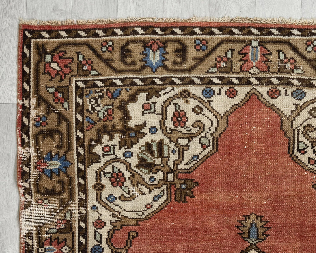 Red Turkish Oushak Rug 4' 3" x 8' 4" Hand-Knotted border