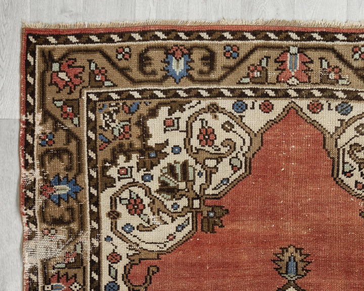 Red Turkish Oushak Rug 4' 3" x 8' 4" Hand-Knotted border