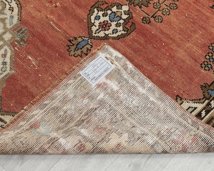 Red Turkish Oushak Rug 4' 3" x 8' 4" Hand-Knotted texture