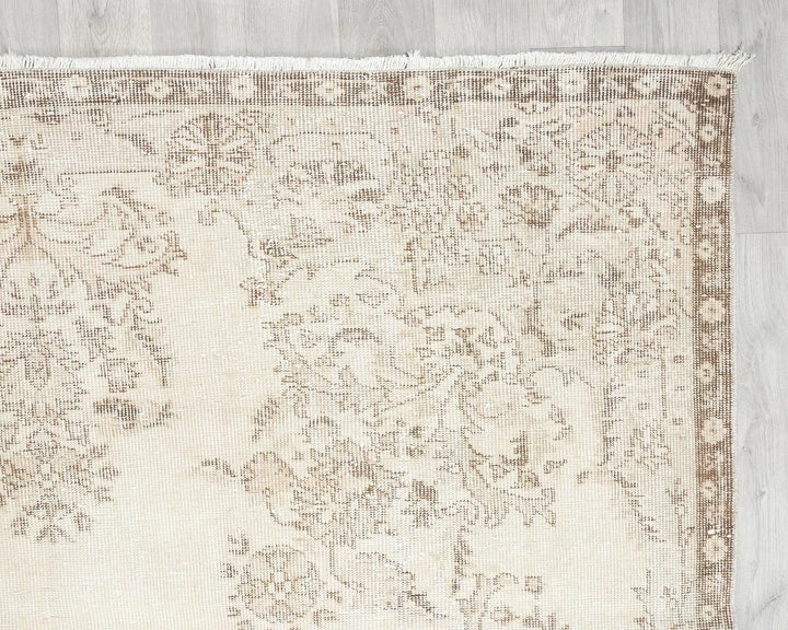 Beige Turkish Oushak Rug 6' 4" x 10' 4" Hand-Knotted | No. VR61962