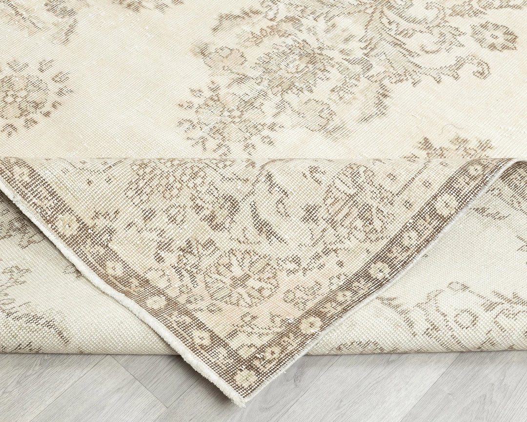 Beige Turkish Oushak Rug 6' 4" x 10' 4" Hand-Knotted | No. VR61962