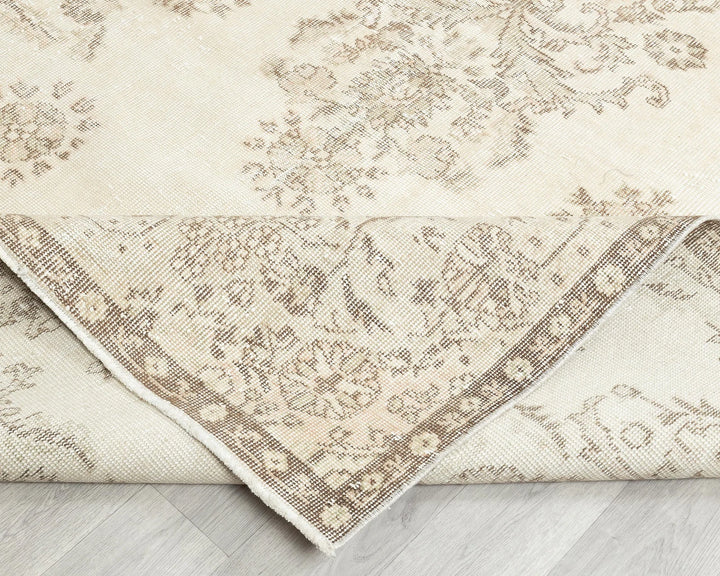 Beige Turkish Oushak Rug 6' 4" x 10' 4" Hand-Knotted | No. VR61962