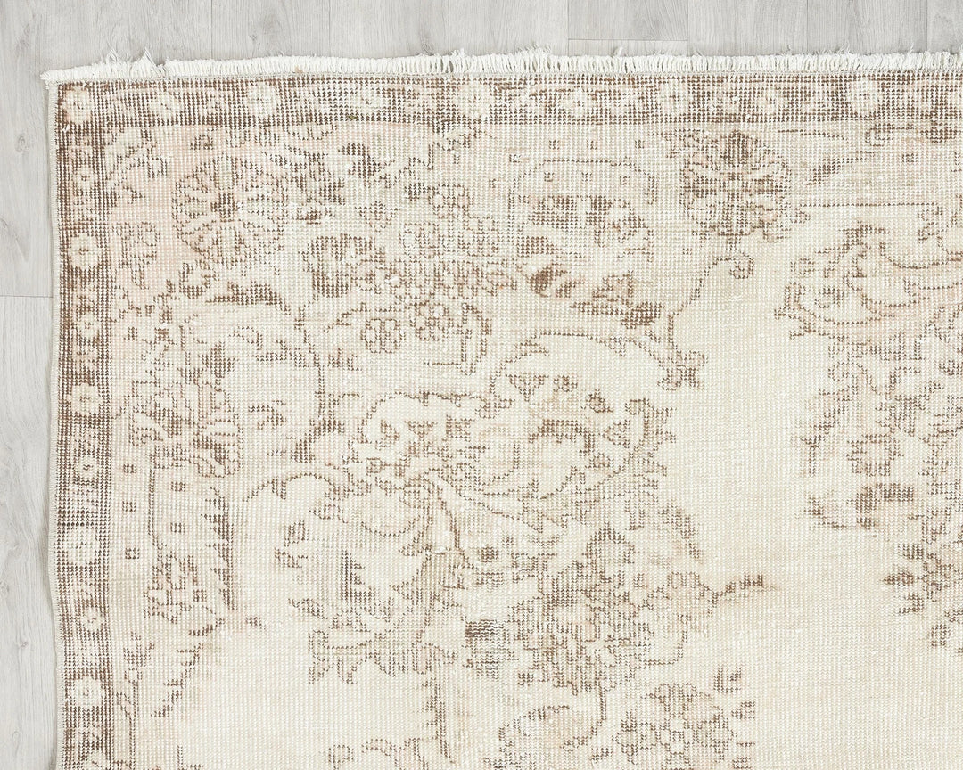 Beige Turkish Oushak Rug 6' 4" x 10' 4" Hand-Knotted | No. VR61962