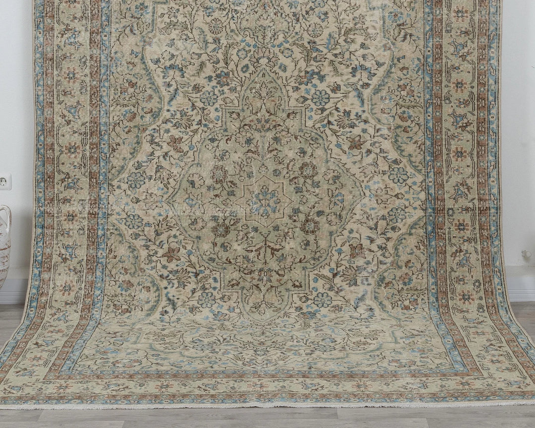 Multicolor Turkish Oushak Rug 6' 11" x 10' 2" Hand-Knotted detail