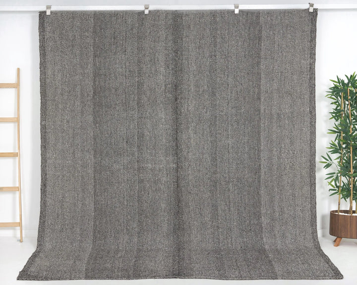 Gray Kilim Rug 7' 9" x 8' 10" | No. VR62435