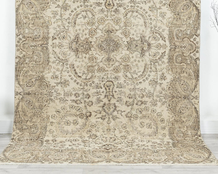 Multicolor Turkish Oushak Rug 5' 2" x 8' 6" Hand-Knotted | No. VR62542