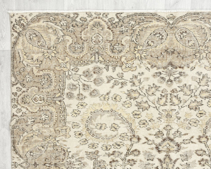 Multicolor Turkish Oushak Rug 5' 2" x 8' 6" Hand-Knotted | No. VR62542