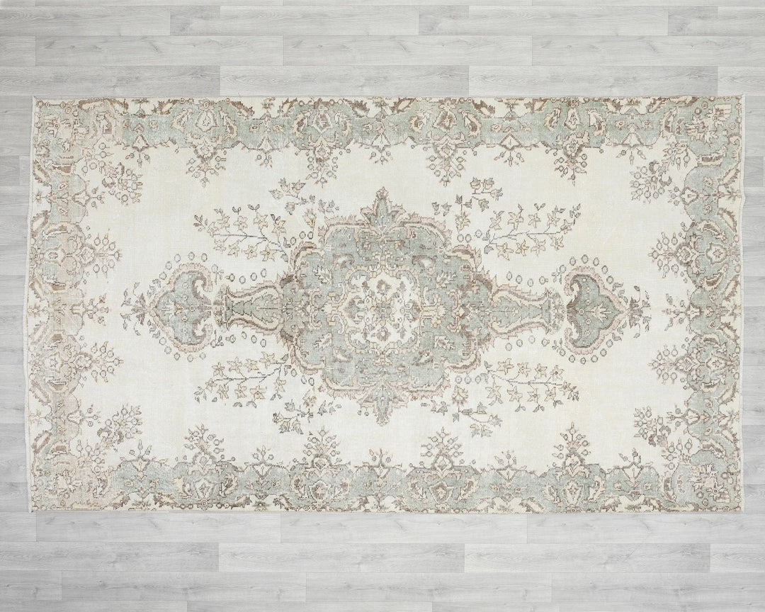 Beige Turkish Oushak Rug 9' 6" x 5' 9" Hand-Knotted | No. VR62682