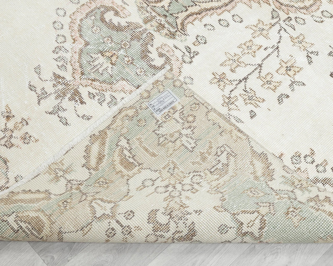 Beige Turkish Oushak Rug 9' 6" x 5' 9" Hand-Knotted | No. VR62682