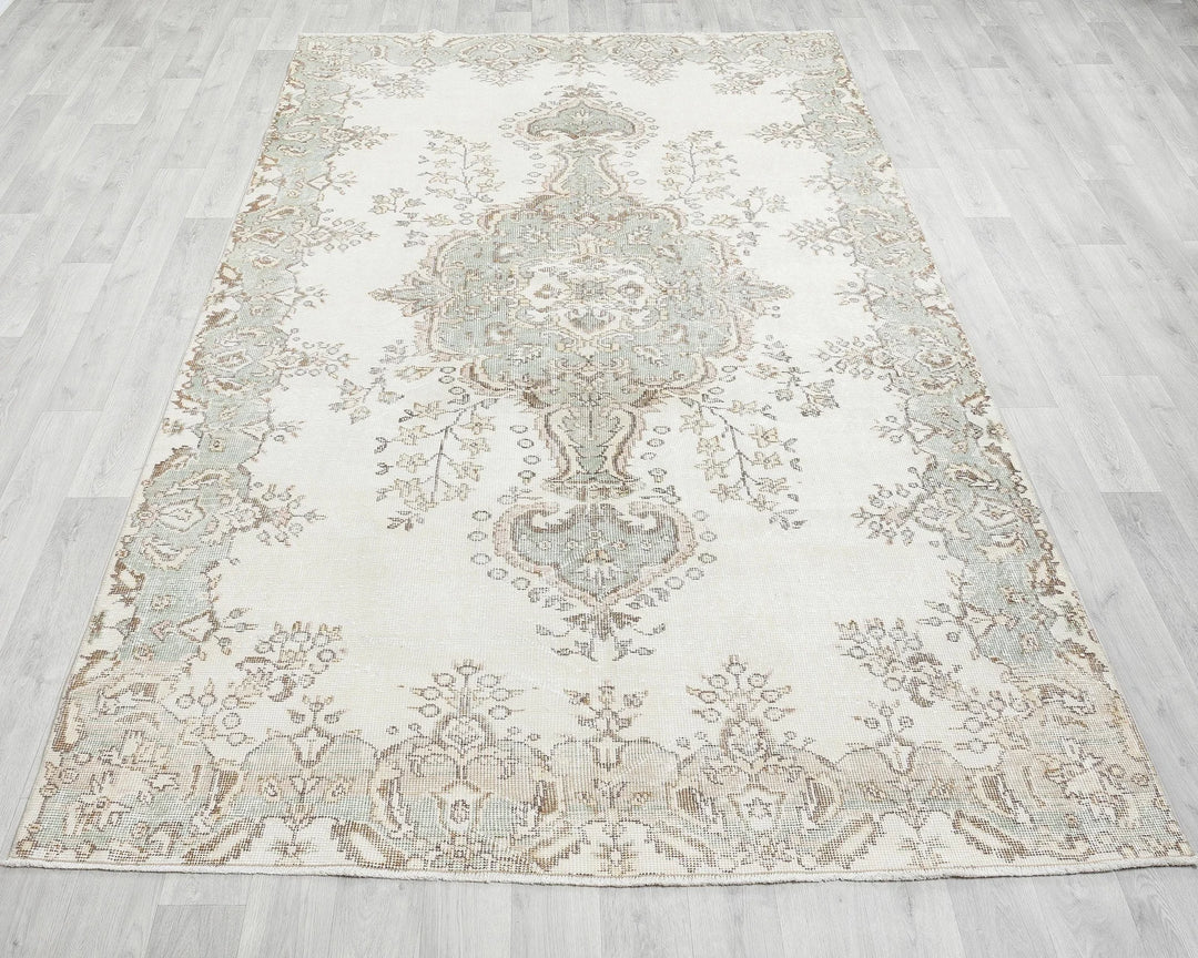 Beige Turkish Oushak Rug 9' 6" x 5' 9" Hand-Knotted | No. VR62682