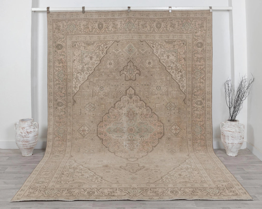 Beige Turkish Oushak Rug 8' 2" x 11' 4" Hand-Knotted | No. VR62908