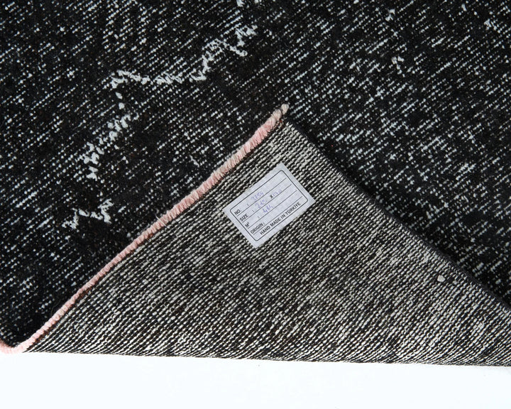 Black Oushak Rug 9' 4" x 5' 7" | No. VR62908