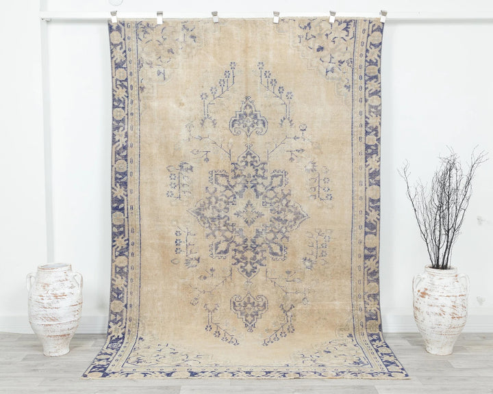 Neutral Oushak Rug 5' 9" x 8' 11" | No. VR62908