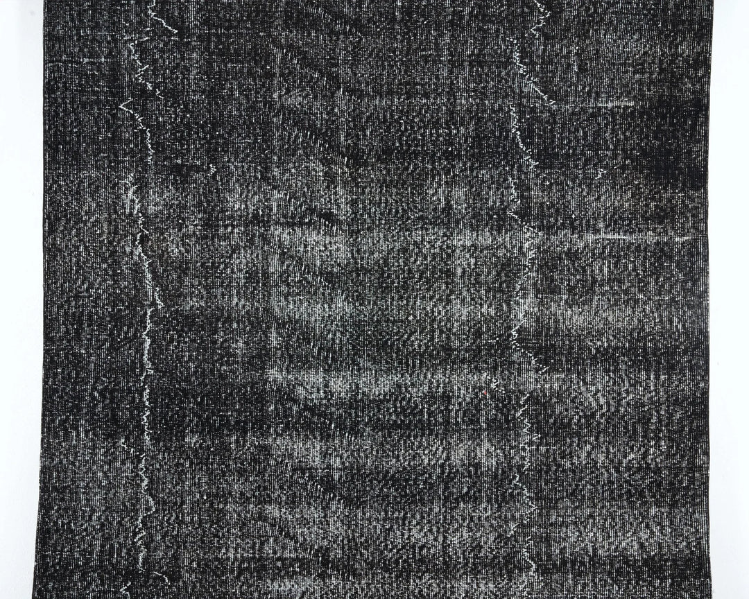 Black Oushak Rug 9' 4" x 5' 7" | No. VR62908