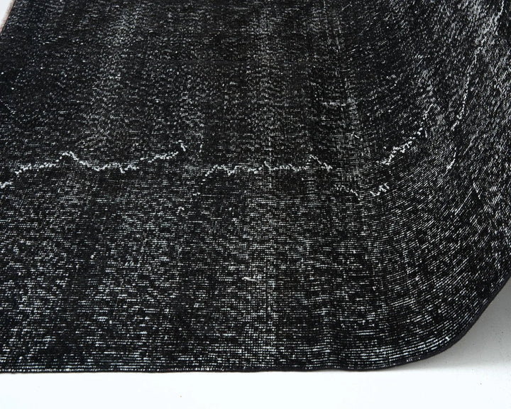 Black Oushak Rug 9' 4" x 5' 7" | No. VR62908