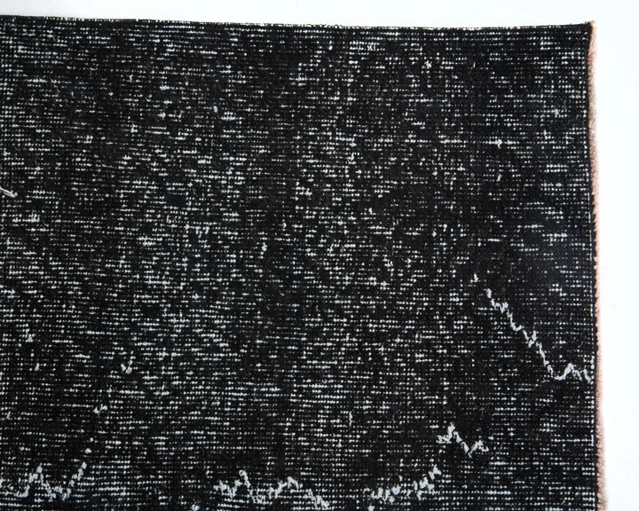 Black Oushak Rug 9' 4" x 5' 7" | No. VR62908