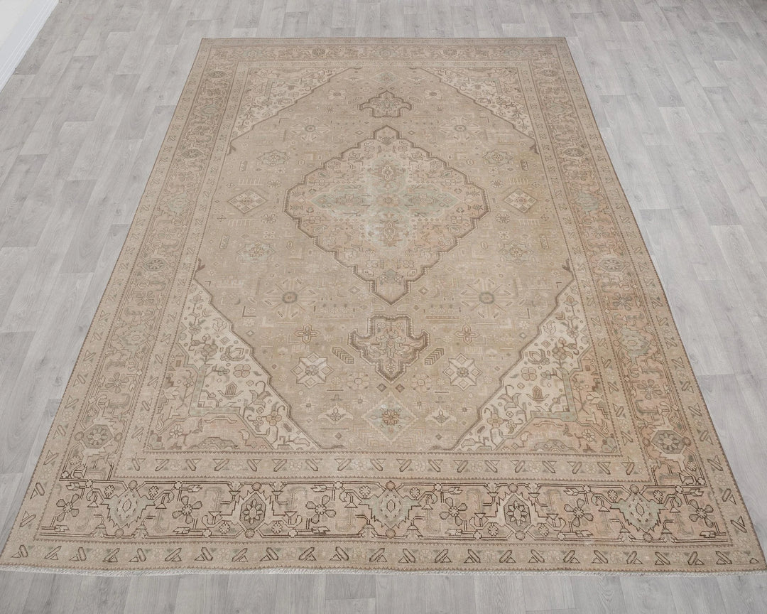 Beige Turkish Oushak Rug 8' 2" x 11' 4" Hand-Knotted | No. VR62908