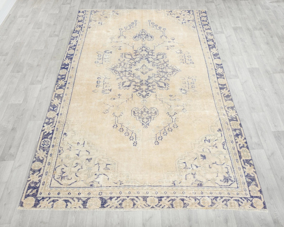 Neutral Oushak Rug 5' 9" x 8' 11" | No. VR62908