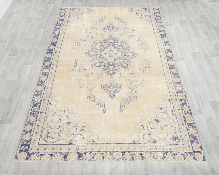 Neutral Oushak Rug 5' 9" x 8' 11" | No. VR62908