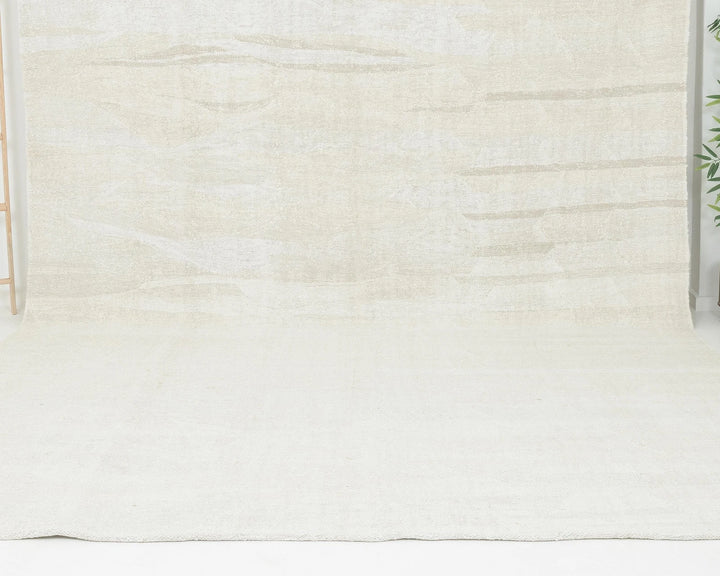White Turkish Kilim Rug 9' 6" x 12' 4" Flat-Weave | No. VR63154