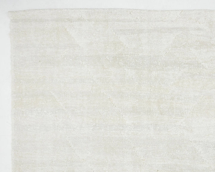 White Turkish Kilim Rug 9' 6" x 12' 4" Flat-Weave | No. VR63154