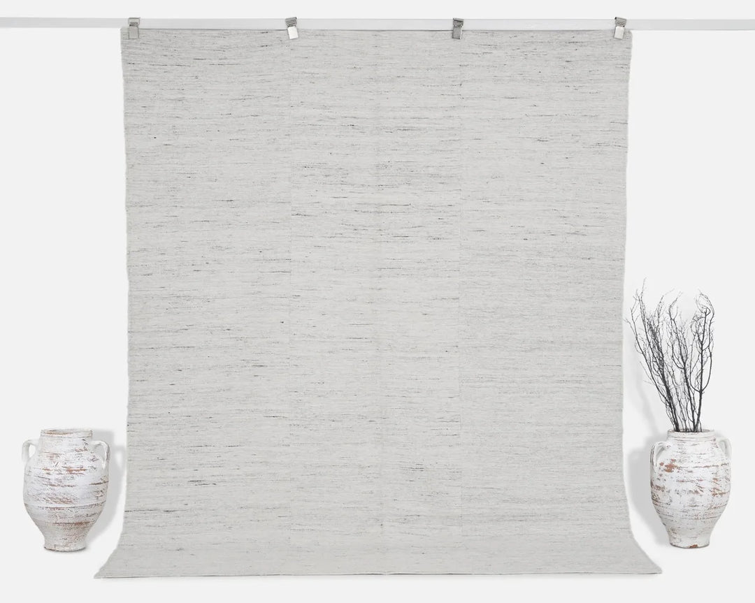White Turkish Kilim Rug 6' 2" x 7' 10" Flat-Weave | No. VR63735