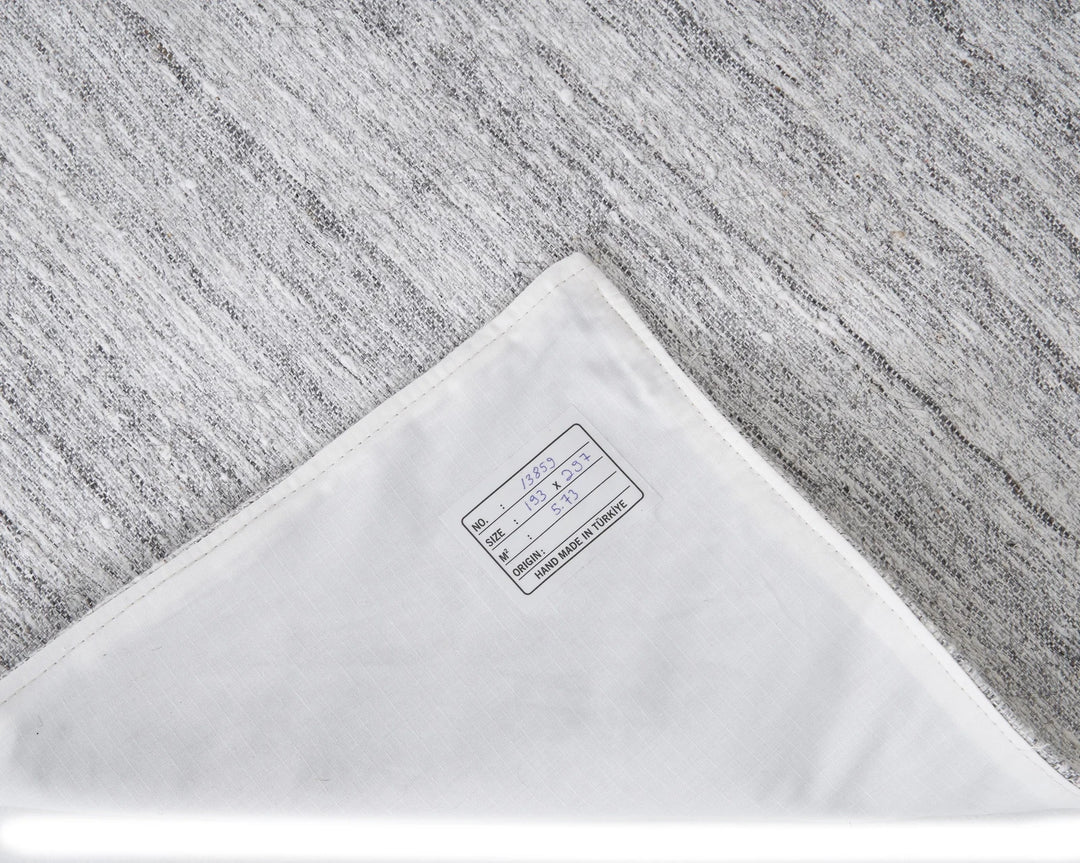 Gray Kilim Rug 6' 4" x 9' 8" | No. VR63739