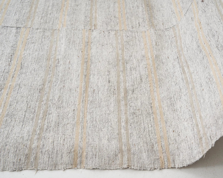 Gray Turkish Kilim Rug 6' 4" x 9' 10" Flat-Weave pattern