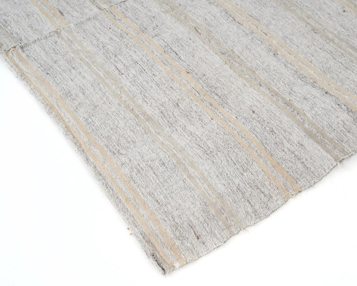 Gray Turkish Kilim Rug 6' 4" x 9' 10" Flat-Weave border