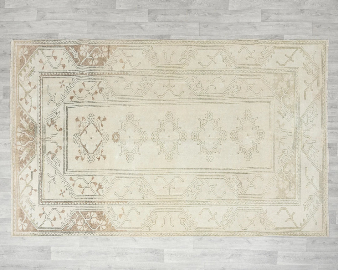 Beige Turkish Oushak Rug 5'11" x 9'2" Hand-Knotted | No. VR64043