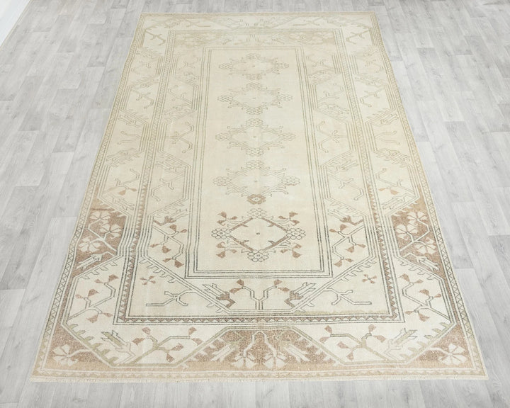 Beige Turkish Oushak Rug 5'11" x 9'2" Hand-Knotted | No. VR64043