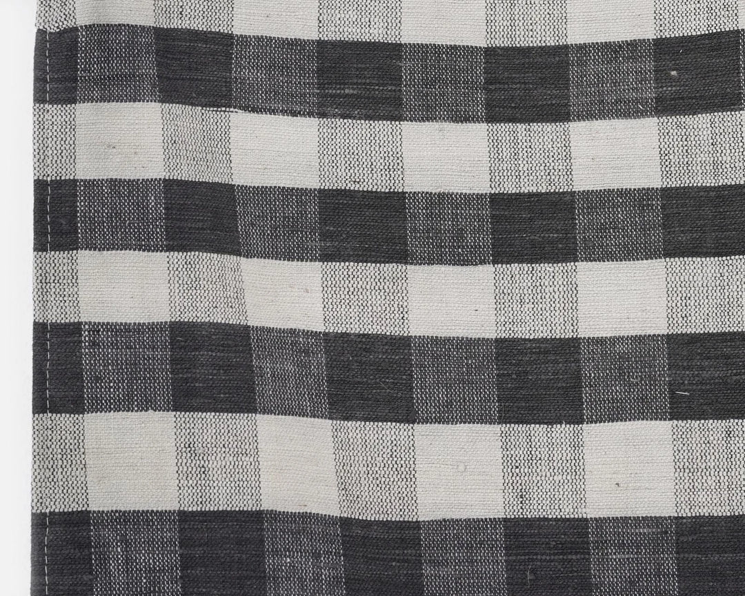 Black Kilim Rug 5' x 7' 7" | No. VR64130
